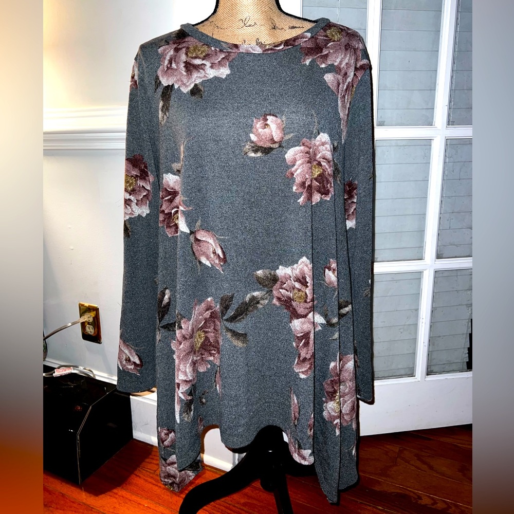 JODIFL Floral Top Size 2X